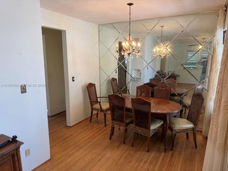 7915 Byron Ave #4, Miami Beach, 33141