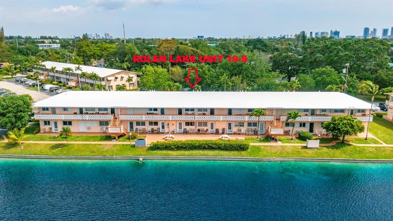 900 10th Terrace #19S, Hallandale Beach, 33009