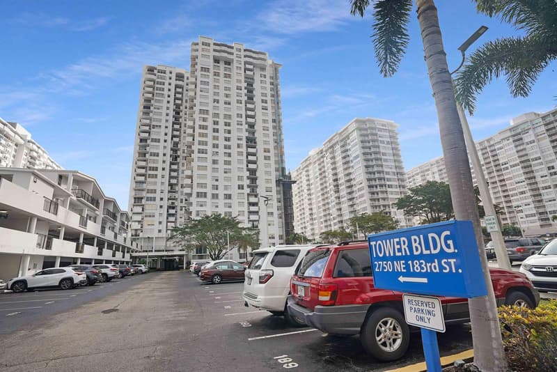 2750 183RD Street #1801, Aventura, 33160