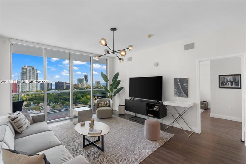 79 12th St #2204-S, Miami, 33130