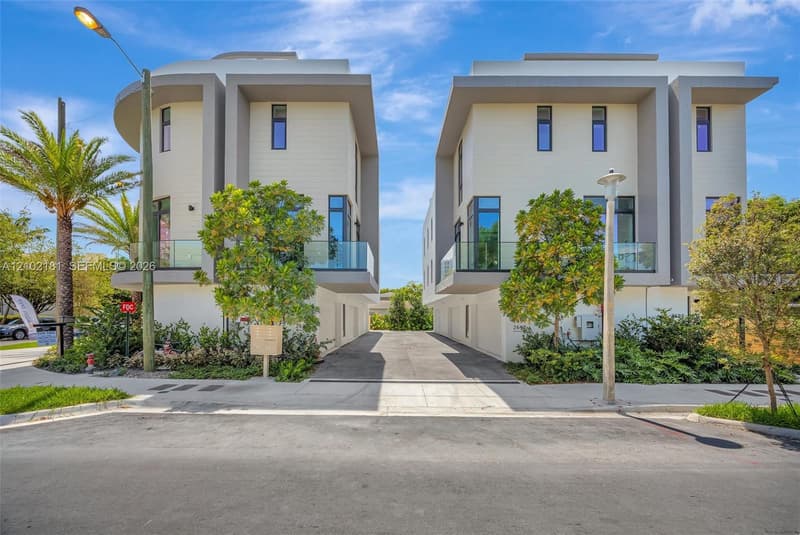 2694 25th Ave #2694, Miami, 33133