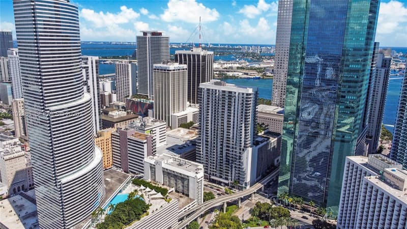 151 1st St #1003, Miami, 33131