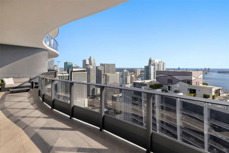 1000 Brickell Plz #PH5403, Miami, 33131