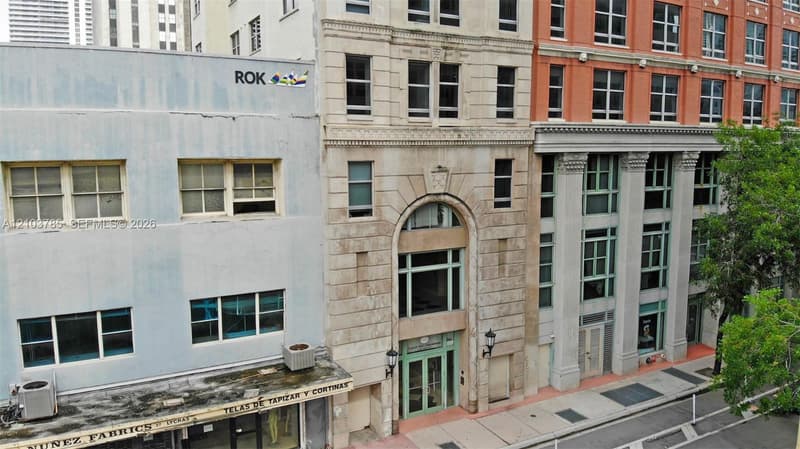 111 Flagler St #902, Miami, 33131