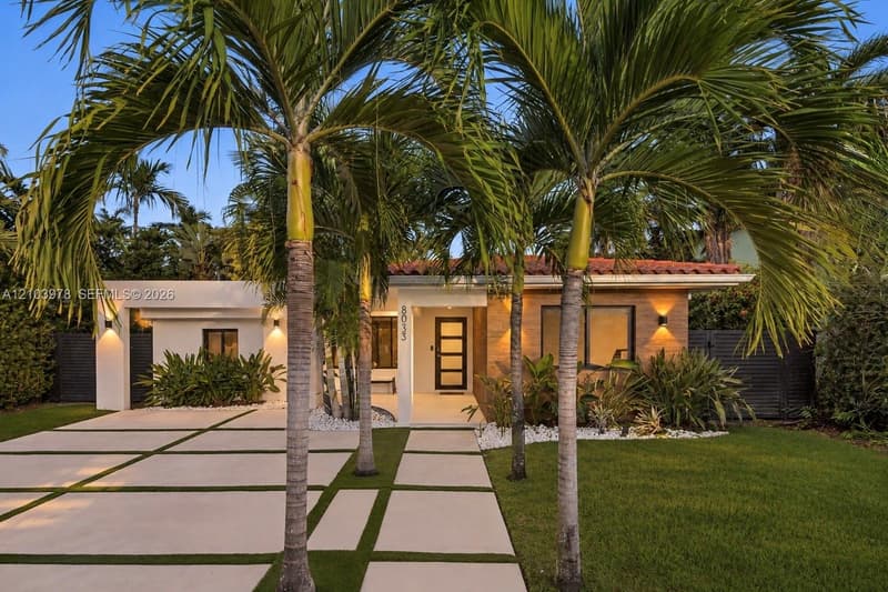 8033 Noremac Ave, Miami Beach, 33141