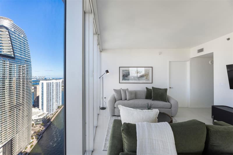 485 Brickell Ave #4804, Miami, 33131