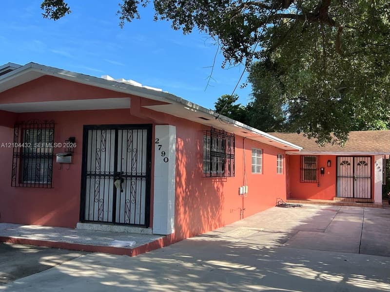2790 26th St, Miami, 33133