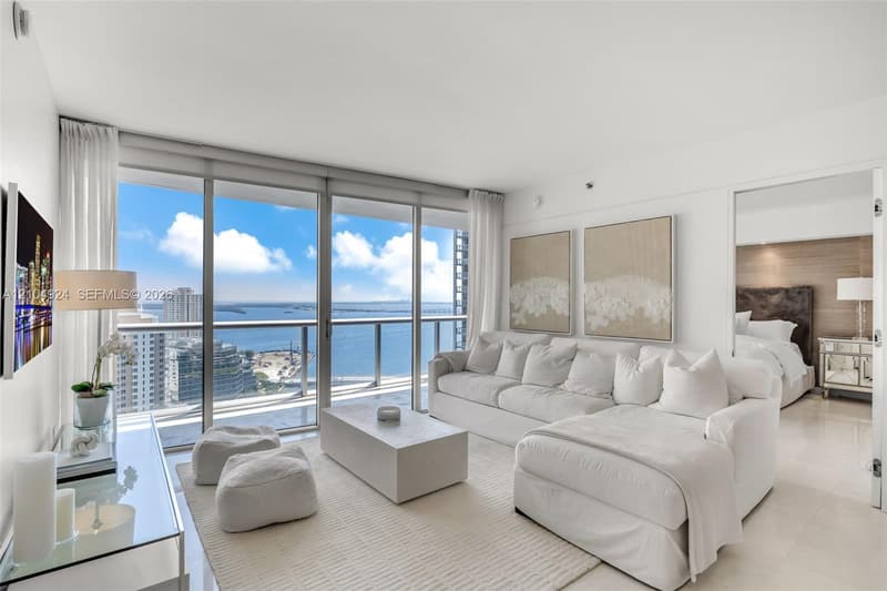465 Brickell Ave #2703, Miami, 33131