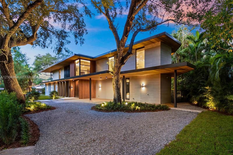 4253 Ingraham Hwy, Miami, 33133