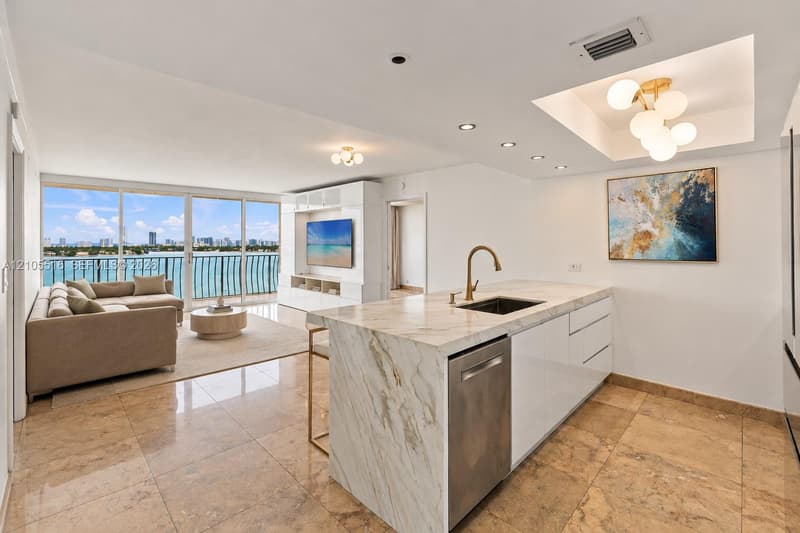 7601 Treasure Dr #1619, North Bay Village, 33141