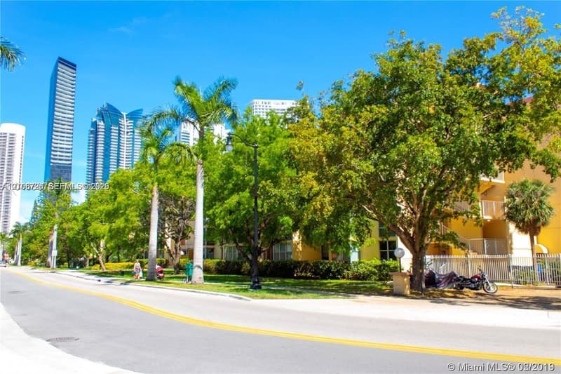 200 172nd St #101, Sunny Isles Beach, 33160