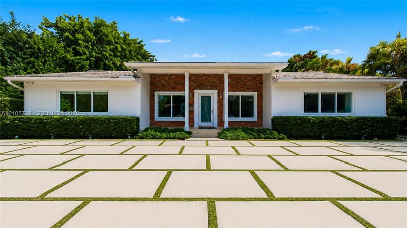 530 Sabal Palm Rd, Miami, 33137