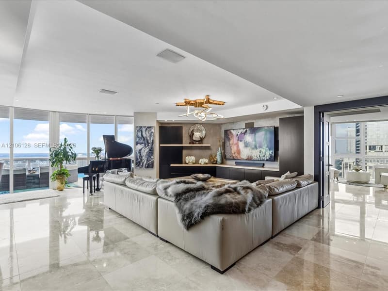18201 Collins Ave #5101, Sunny Isles Beach, 33160