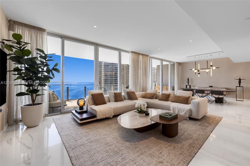 300 Biscayne Boulevard Way #3002E, Miami, 33131