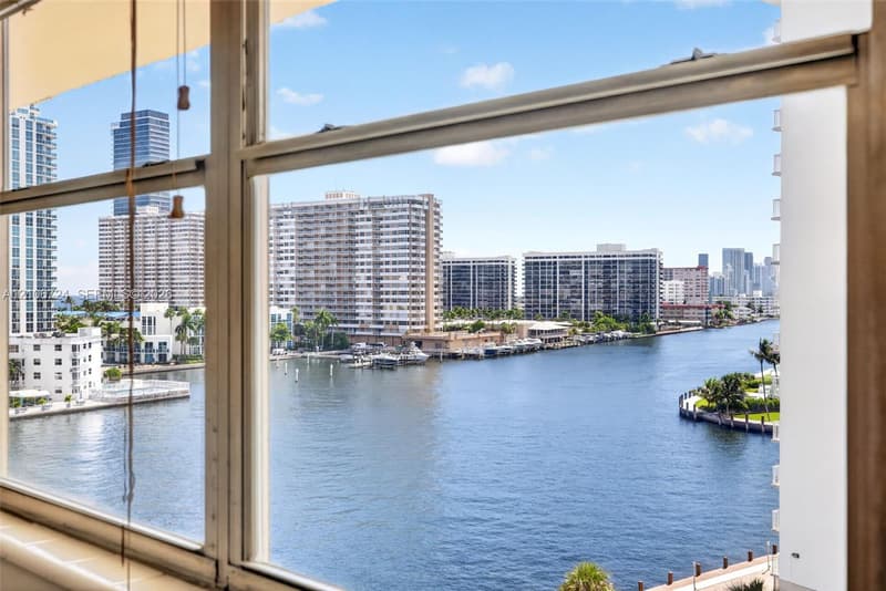 111 Golden Isles Dr #G12, Hallandale Beach, 33009