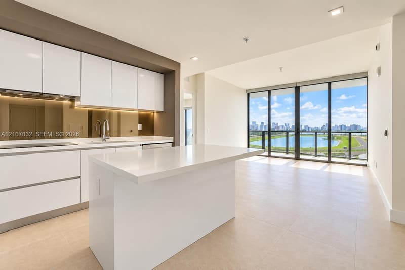 1170 Hallandale Beach Blvd #1012, Hallandale Beach, 33009