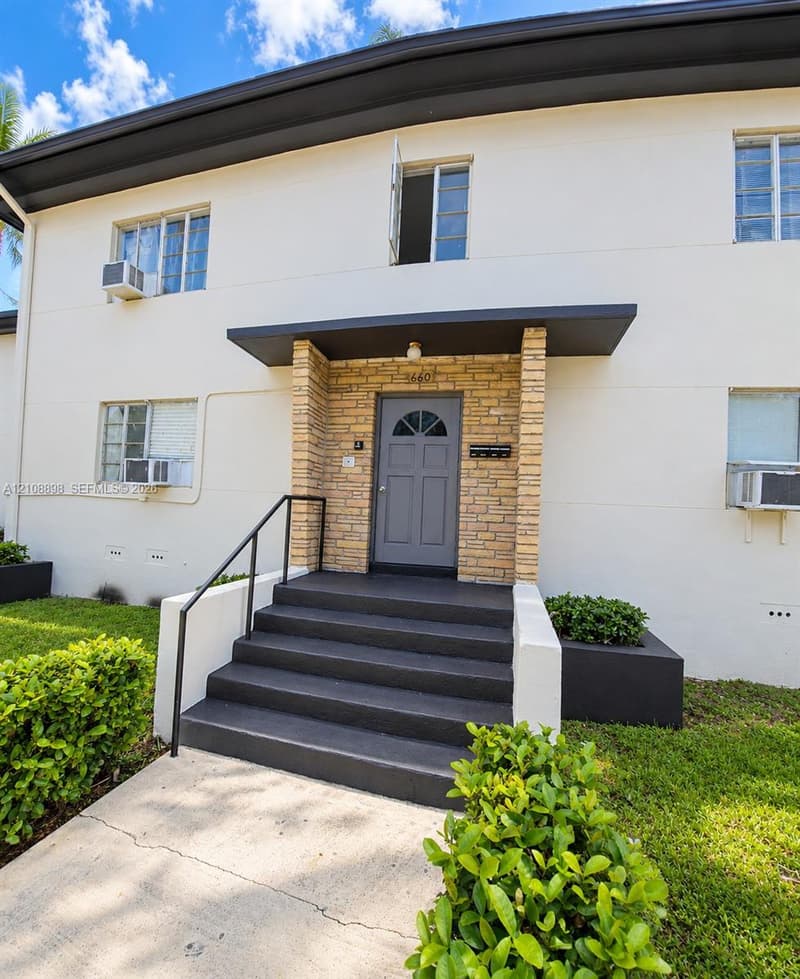 8300 Crespi Blvd #3, Miami Beach, 33141