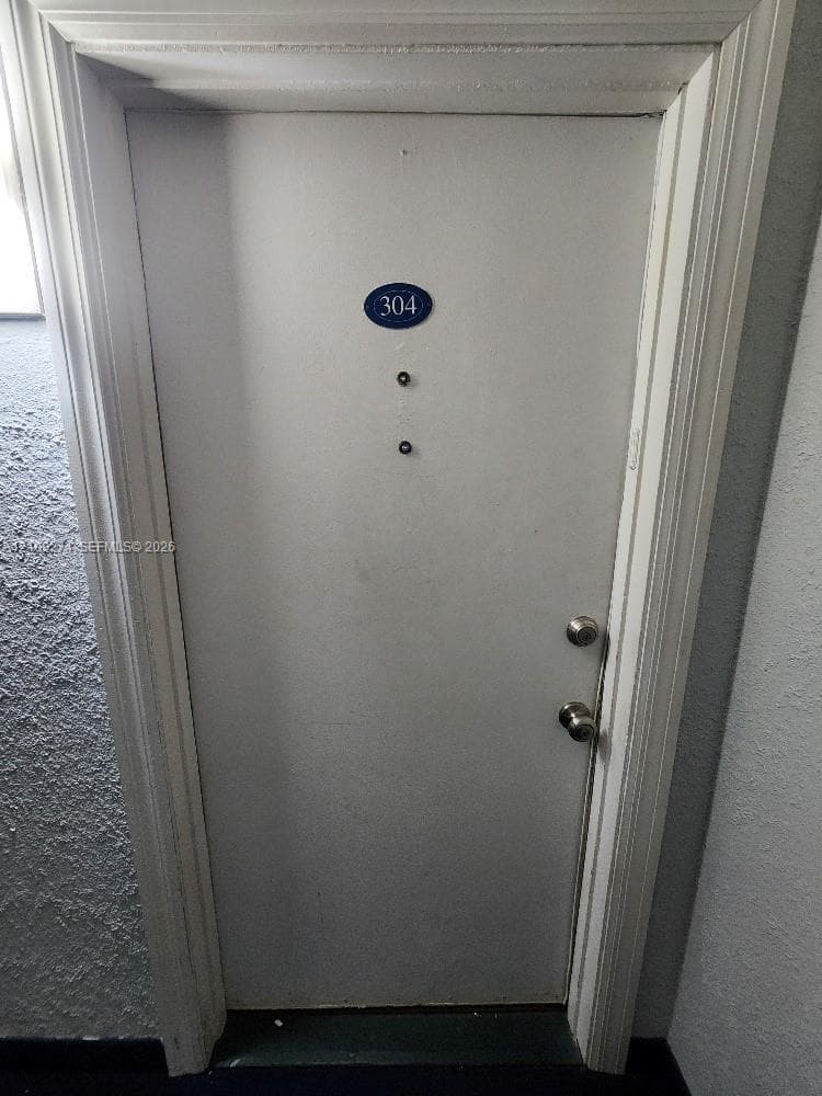2016 Bay Dr #304, Miami Beach, 33141