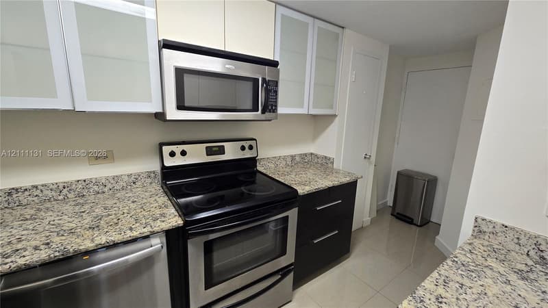 999 Brickell Bay Dr #2006, Miami, 33131