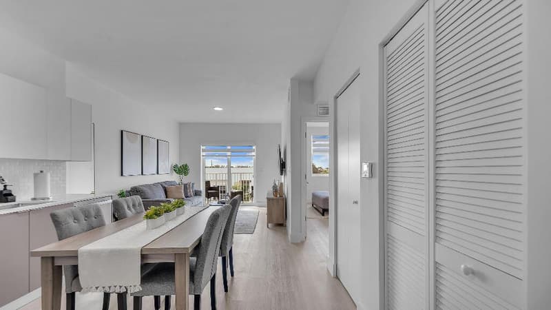 501 Dixie Highway #108A, Hallandale Beach, 33009
