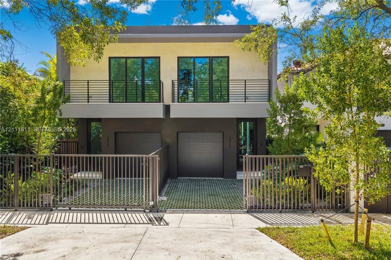 3030 Shipping Ave, Miami, 33133