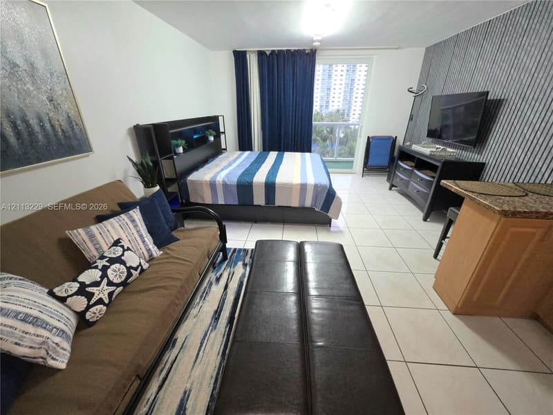 19201 COLLINS AVE #432, Sunny Isles Beach, 33160
