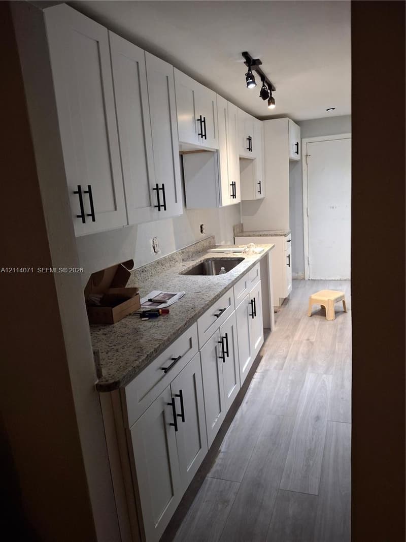 3660 166th St #208, North Miami Beach, 33160